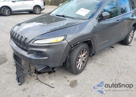 2016 Jeep Cherokee Latitude z USA, uszkodzony, nr VIN 1C4PJLCB7GW303097